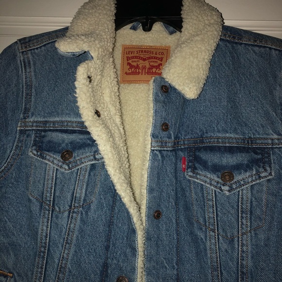 Levi’s jeans jacket - Picture 2 of 3